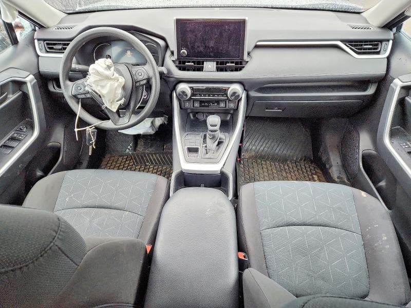 2025 TOYOTA RAV4 LE 8