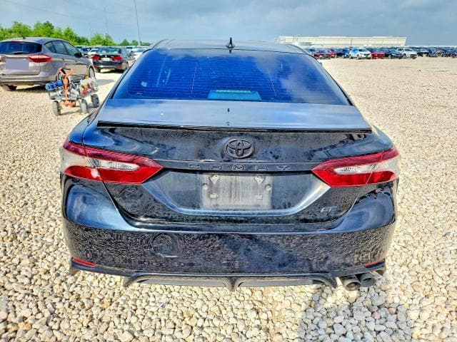 2022 TOYOTA CAMRY SE 6