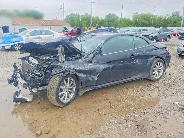2013 INFINITI G37