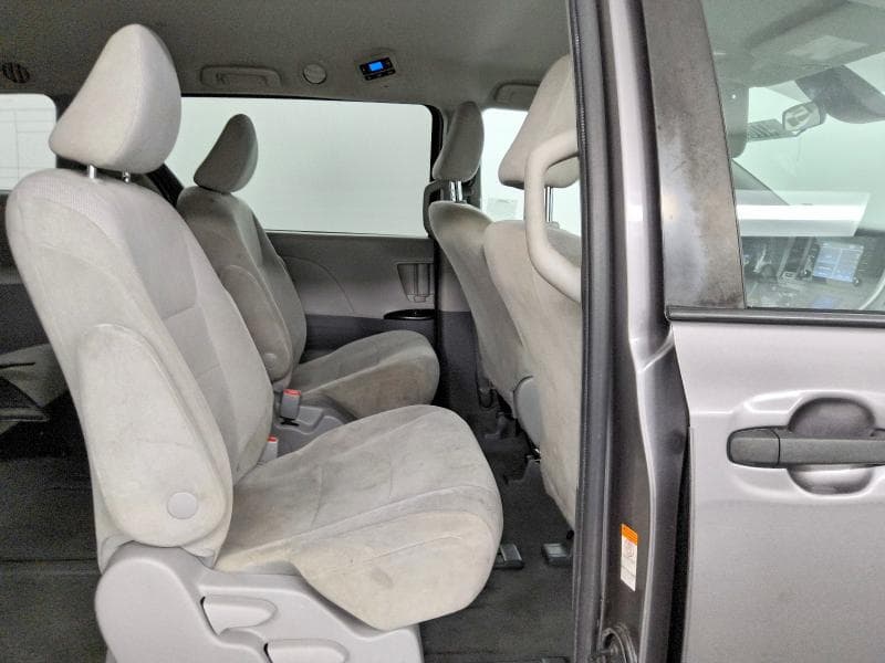 2020 TOYOTA SIENNA L 7-PASSENGER 11