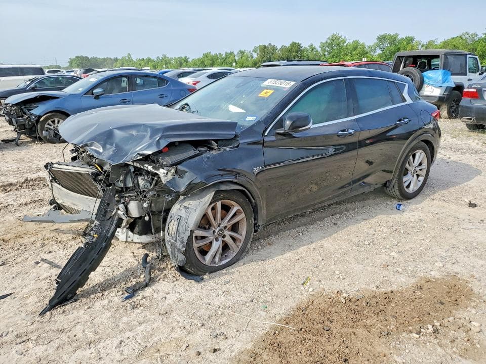 2017 INFINITI QX30 BASE - 1