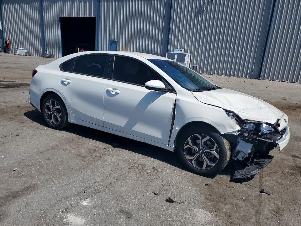 2021 KIA FORTE LXS 4