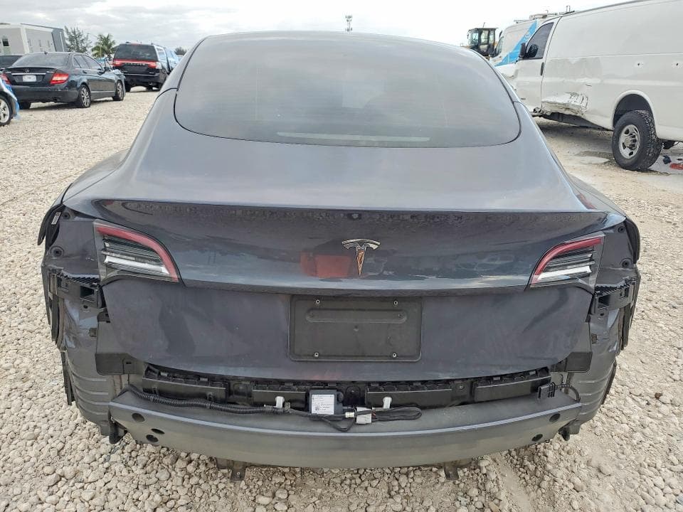 2022 TESLA MODEL 3 6
