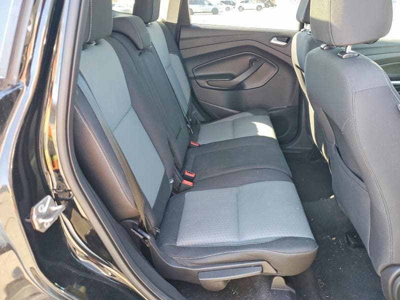2017 FORD ESCAPE SE 11
