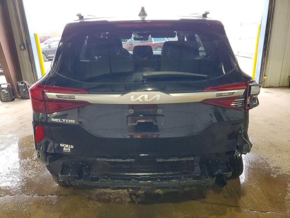 2023 KIA SELTOS S 6