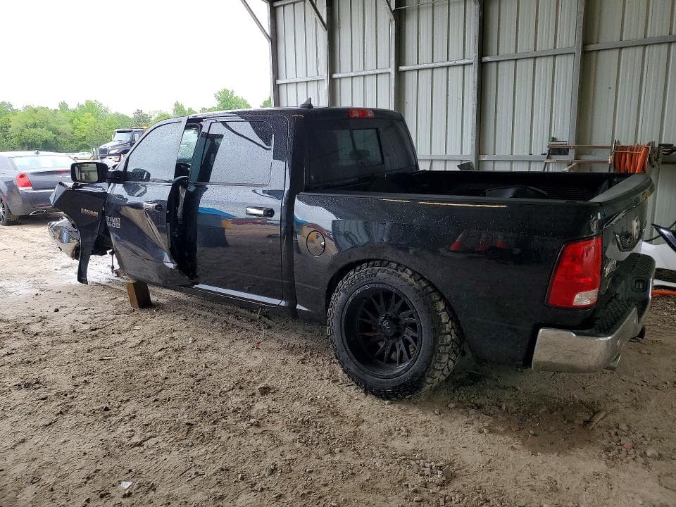2018 RAM 1500 SLT 2