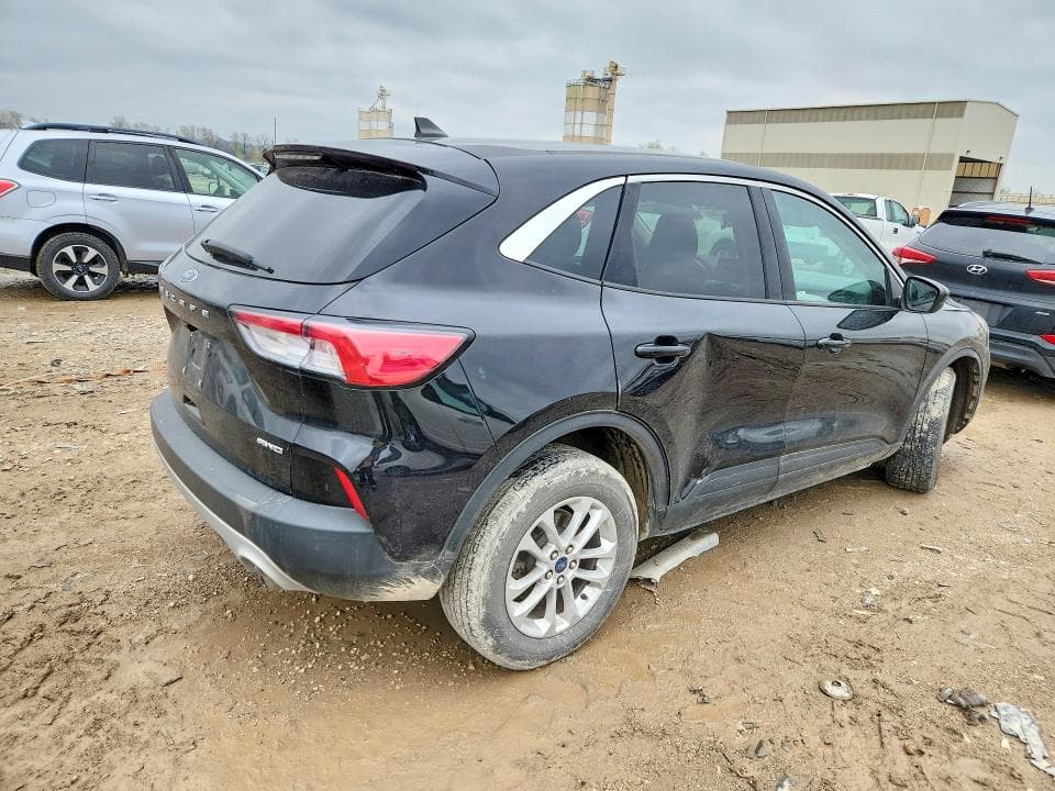 2021 FORD ESCAPE SE 3