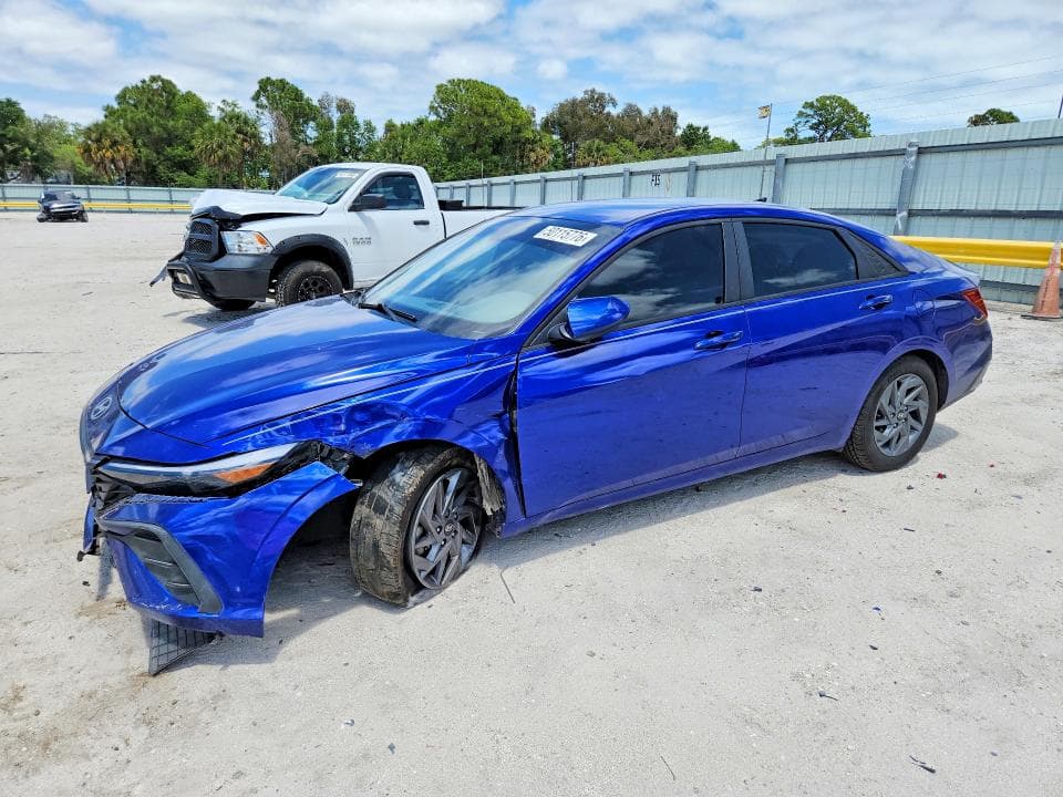 2024 HYUNDAI ELANTRA SEL - 1