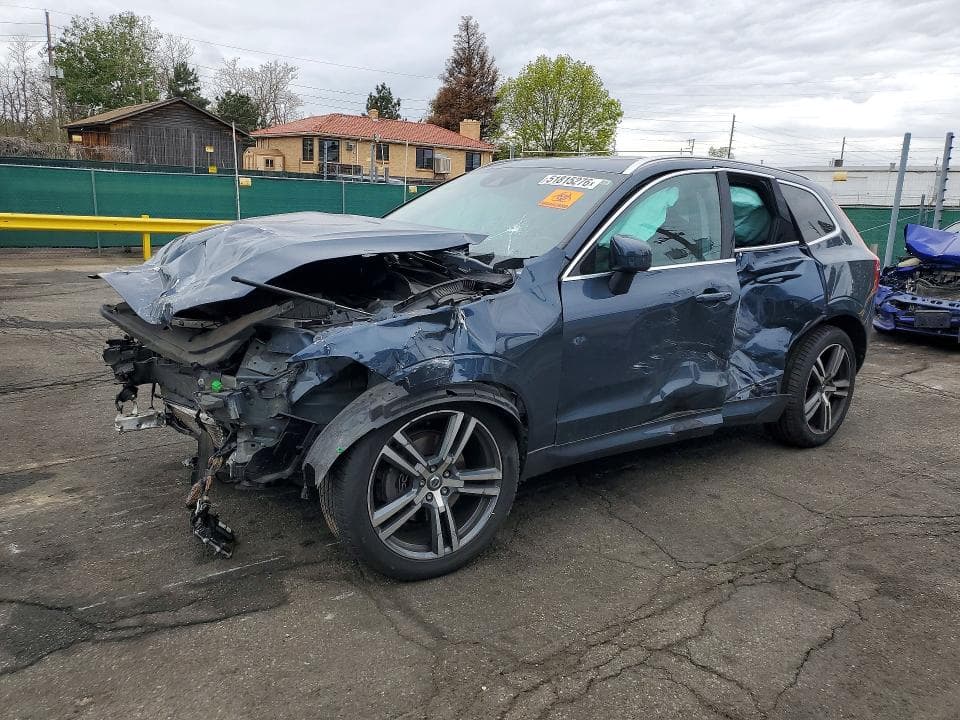 2021 VOLVO XC60 T5 MOMENTUM