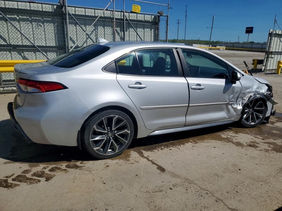 2021 TOYOTA COROLLA SE 3