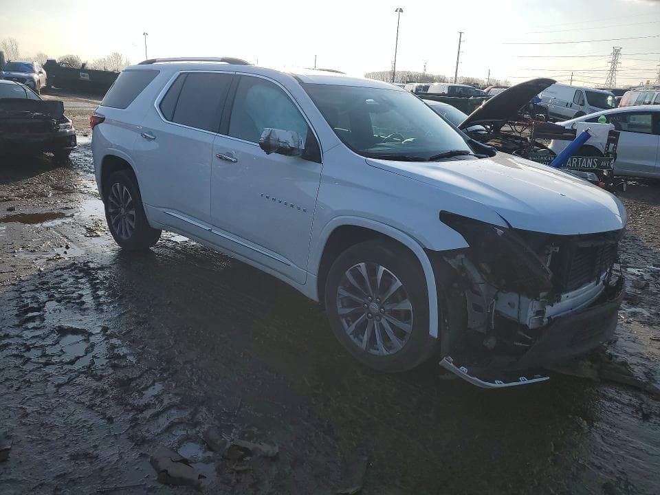 2022 CHEVROLET TRAVERSE PREMIER 7