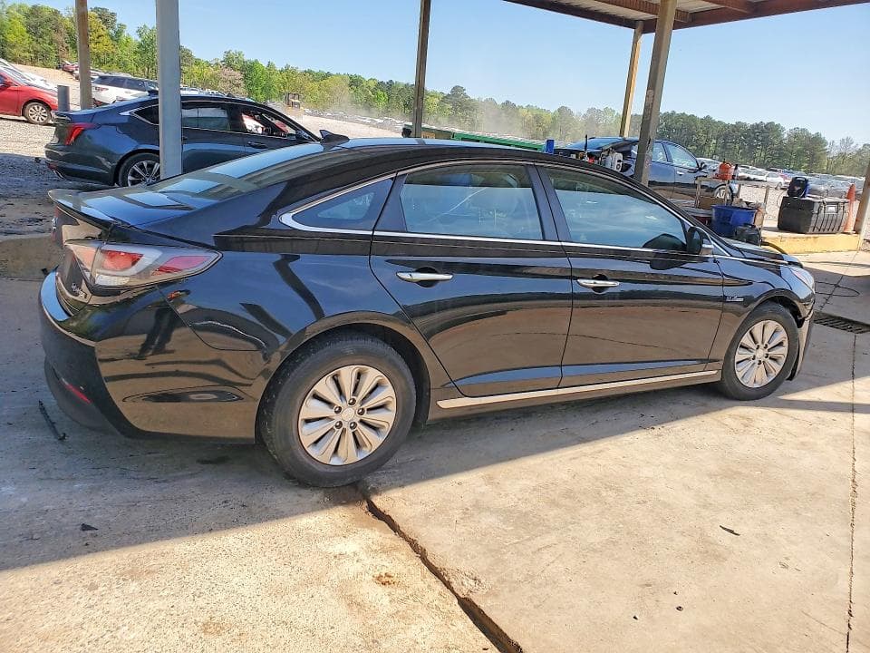 2017 HYUNDAI SONATA HYBRID SE 3