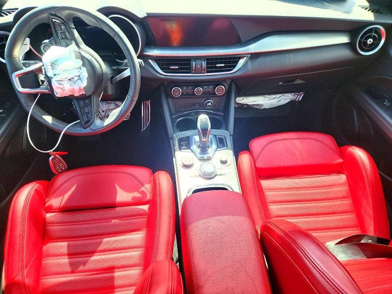 2024 ALFA ROMEO STELVIO TI 8