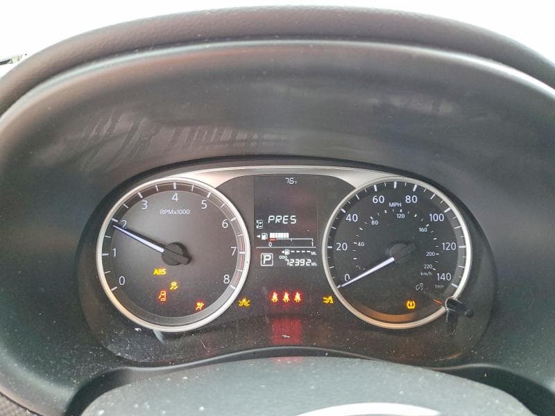 2021 NISSAN KICKS S 9