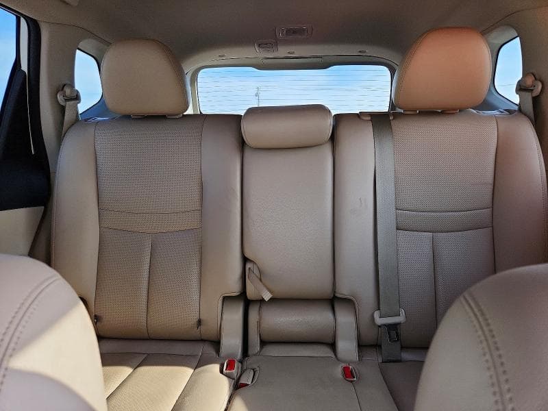 2017 NISSAN ROGUE 10