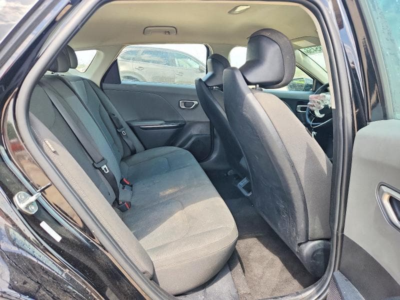 2025 KIA K4 LXS 10