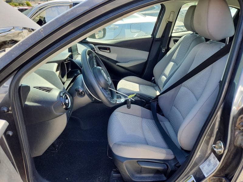 2020 TOYOTA YARIS HATCHBACK LE 7