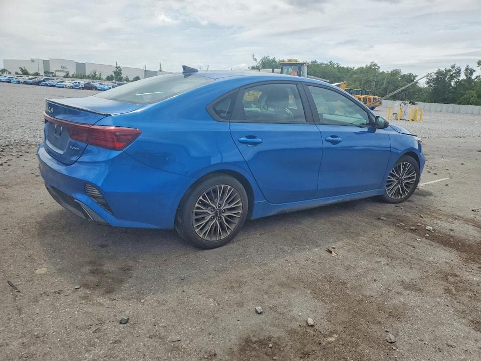 2023 KIA FORTE GT-LINE 3