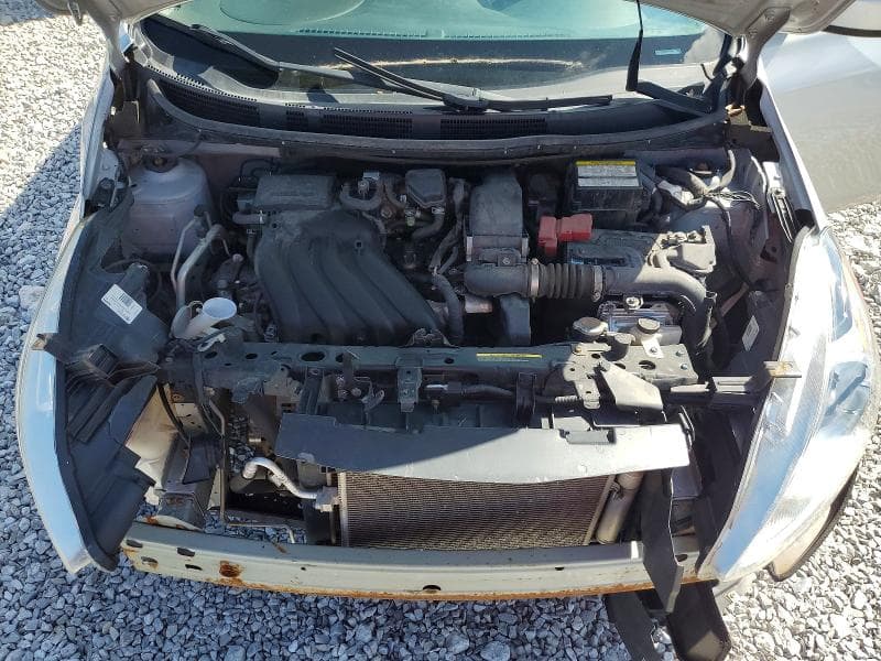 2019 NISSAN VERSA SV 11