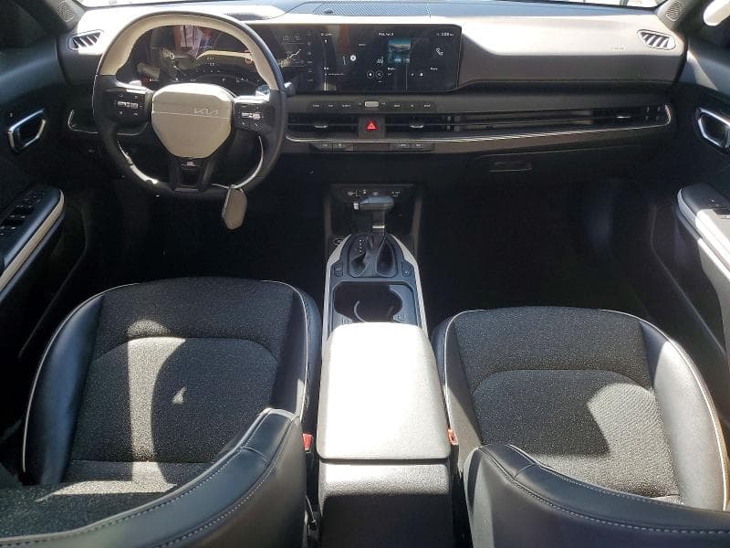 2025 KIA K4 8