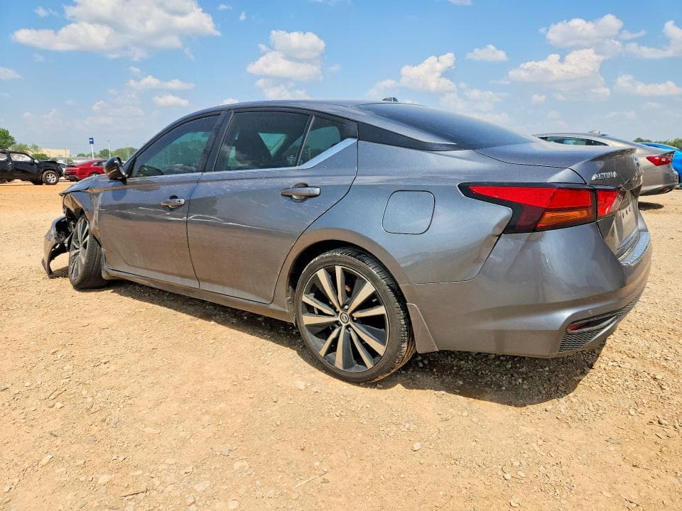 2020 NISSAN ALTIMA SR 2