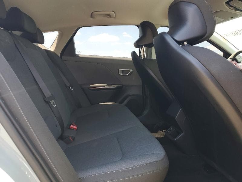 2025 KIA K4 LXS 10