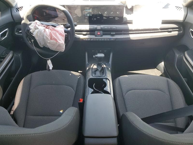 2025 KIA K4 LXS 8