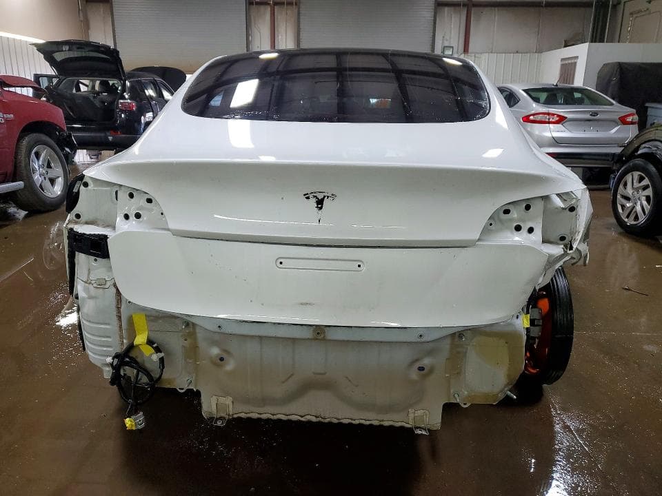2023 TESLA MODEL 3 6