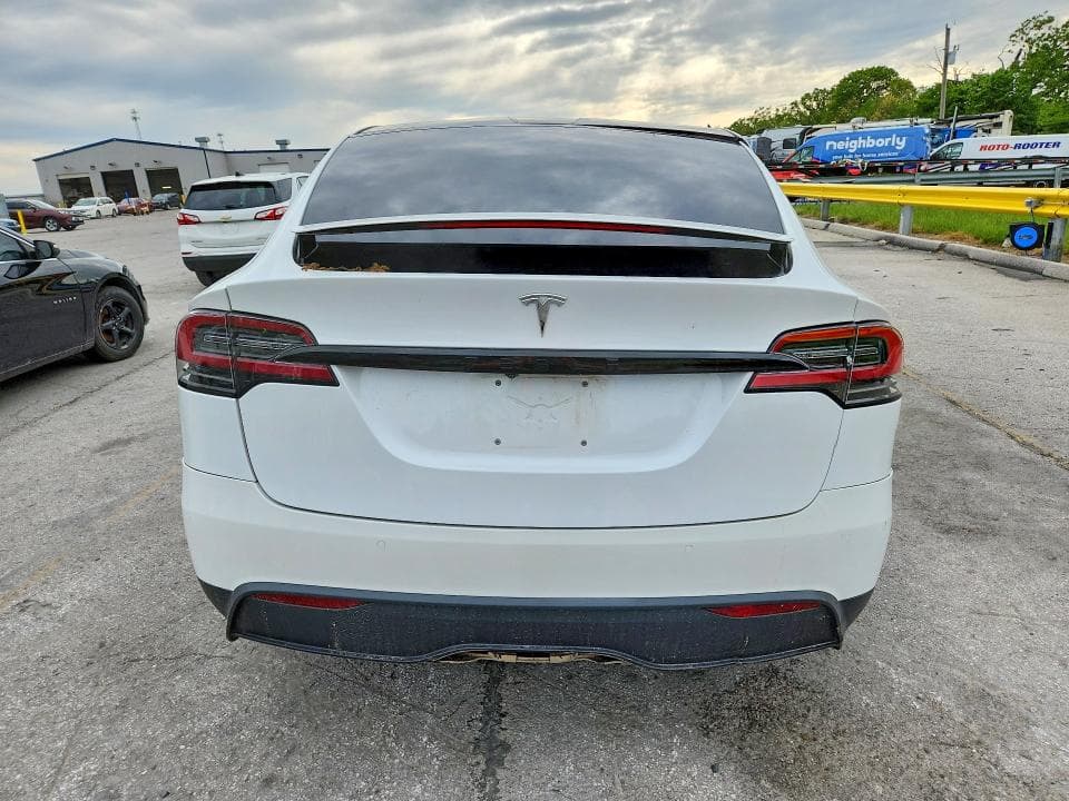 2022 TESLA MODEL X 6