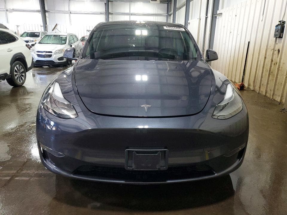 2024 TESLA MODEL Y 5