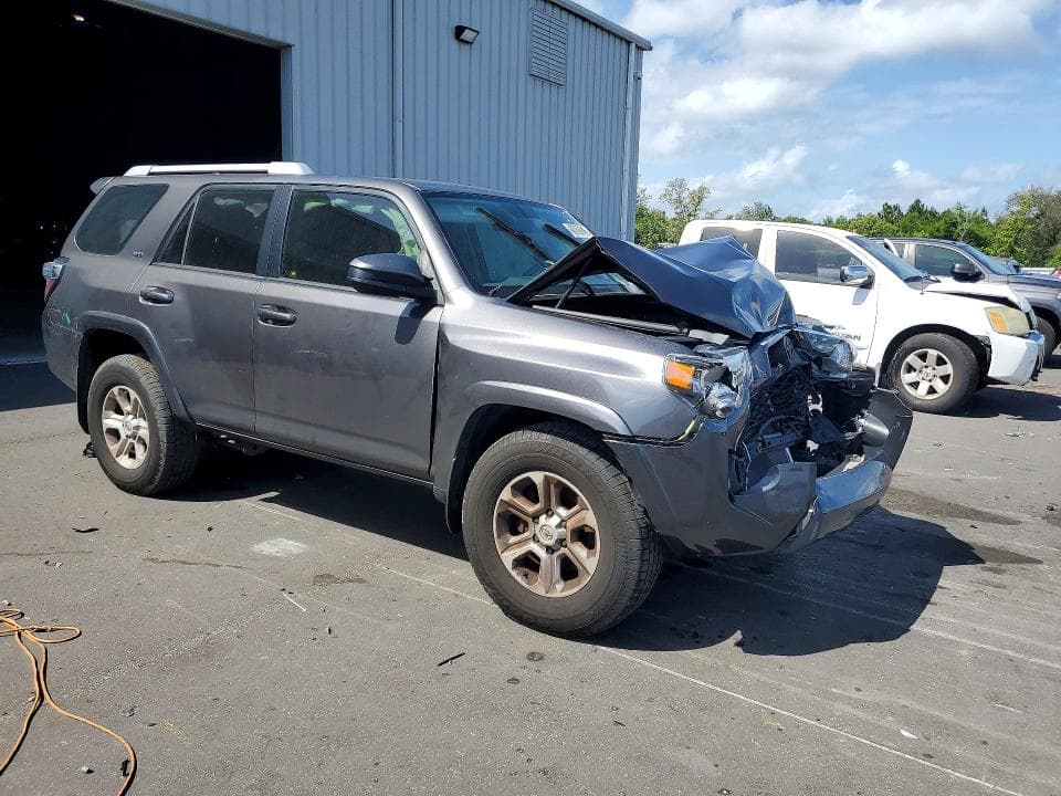 2017 TOYOTA 4RUNNER SR5 4