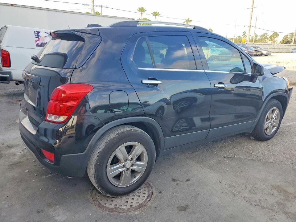 2020 CHEVROLET TRAX 1LT 3