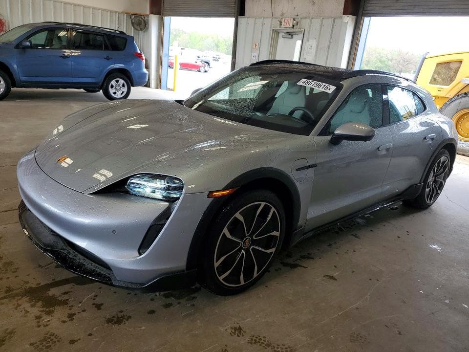 2022 PORSCHE TAYCAN CROSS TURISMO 4