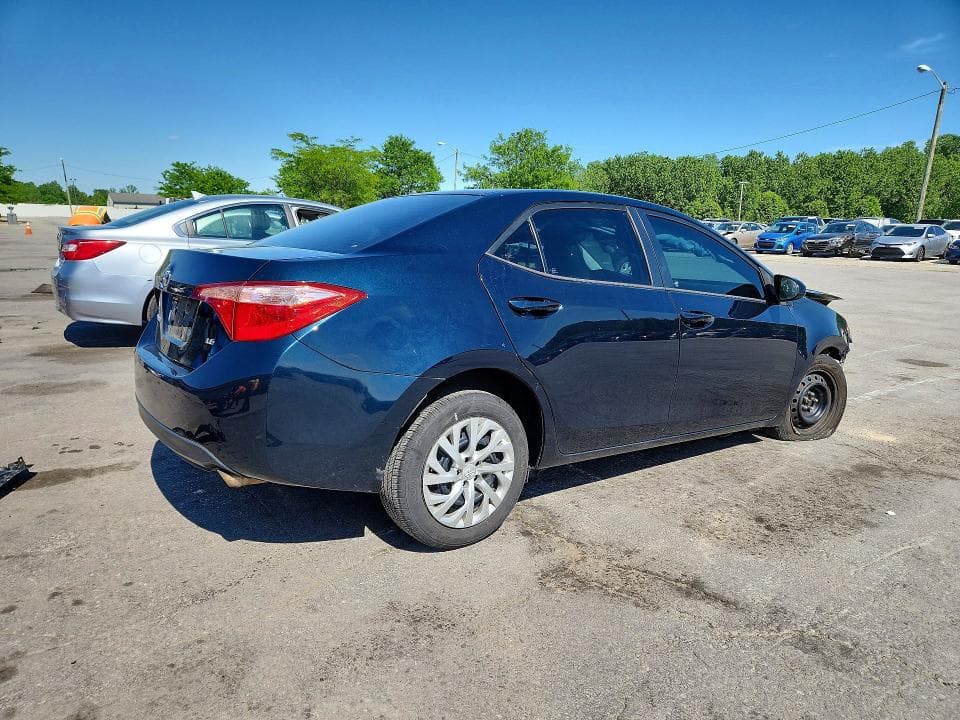 2017 TOYOTA COROLLA LE 3
