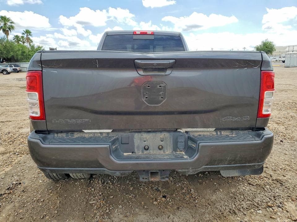 2021 RAM 3500 LARAMIE 6