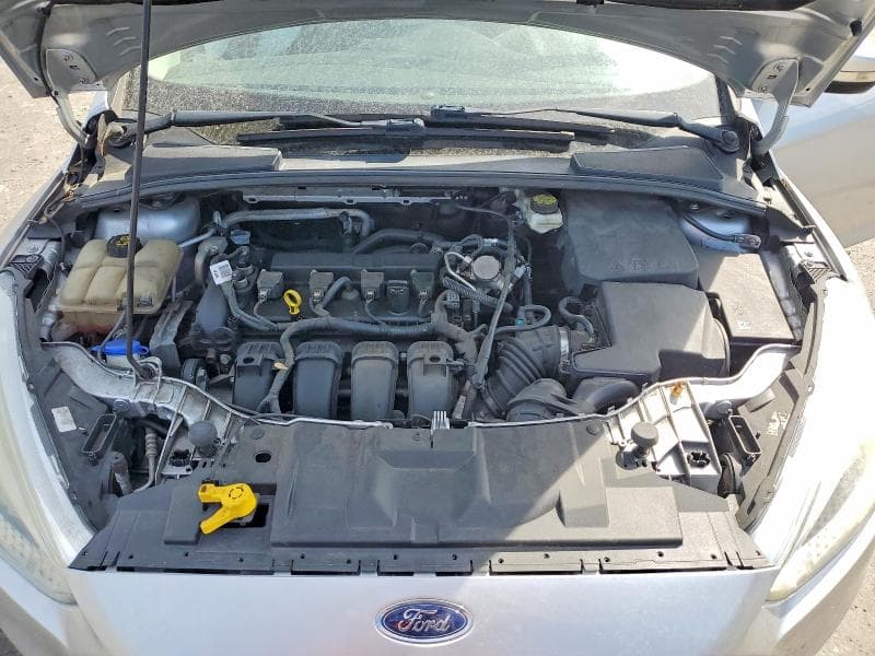 2017 FORD FOCUS SE 11