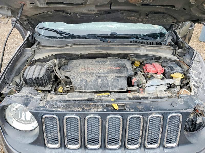 2018 JEEP RENEGADE 11
