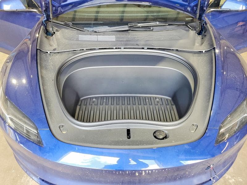 2026 TESLA MODEL 3 11