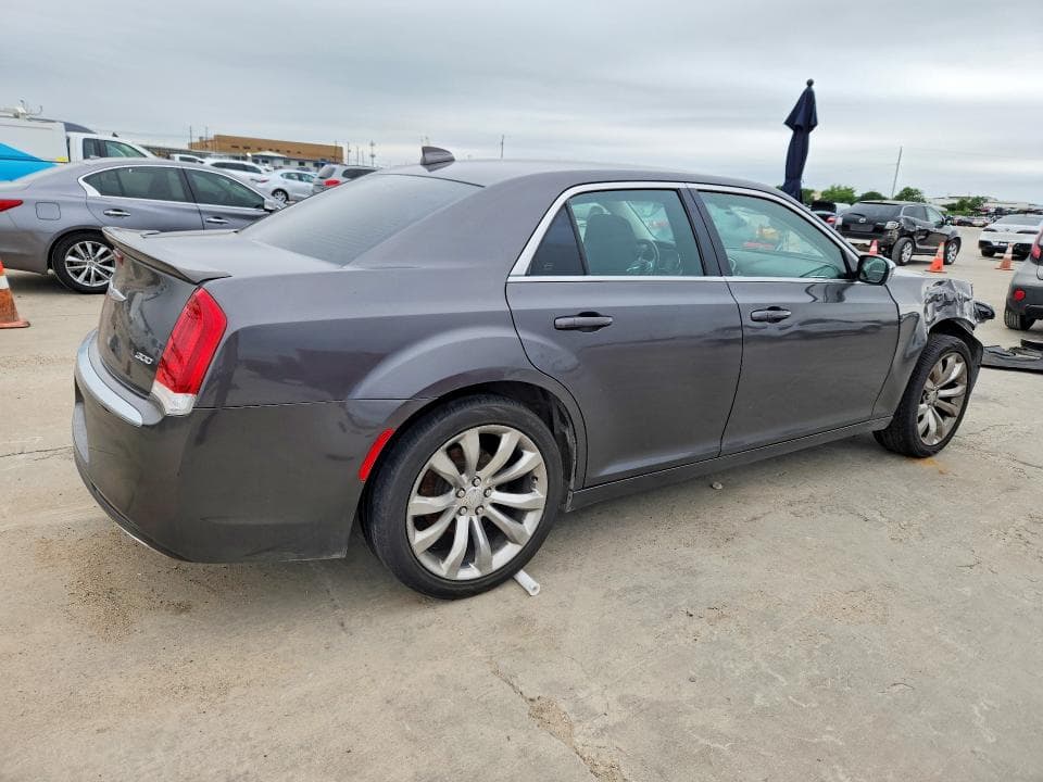2019 CHRYSLER 300 TOURING 3