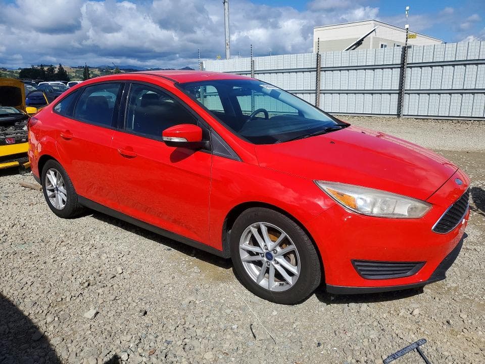 2017 FORD FOCUS SE 4