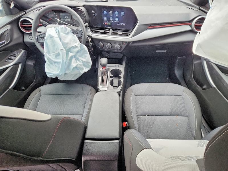 2025 CHEVROLET TRAX 1RS 8