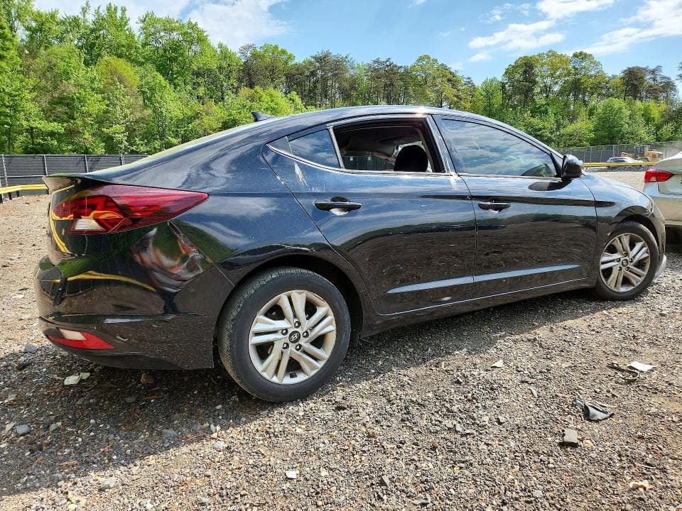 2020 HYUNDAI ELANTRA SEL 3