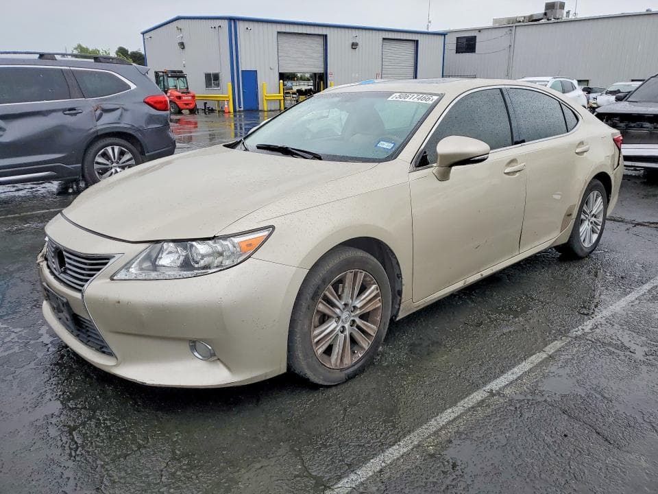 2013 LEXUS ES350 - 1