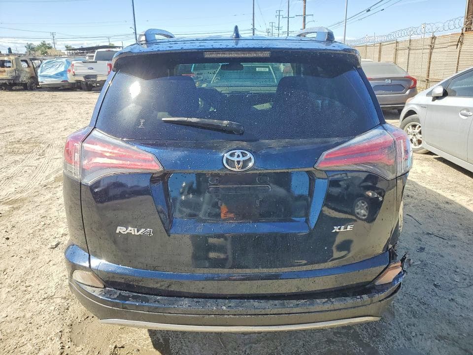 2017 TOYOTA RAV4 XLE 6