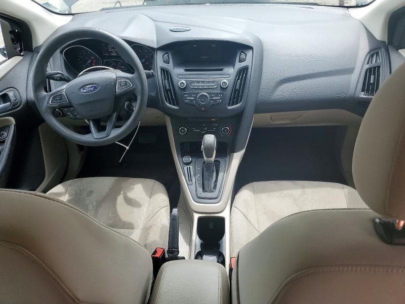 2017 FORD FOCUS SE 8