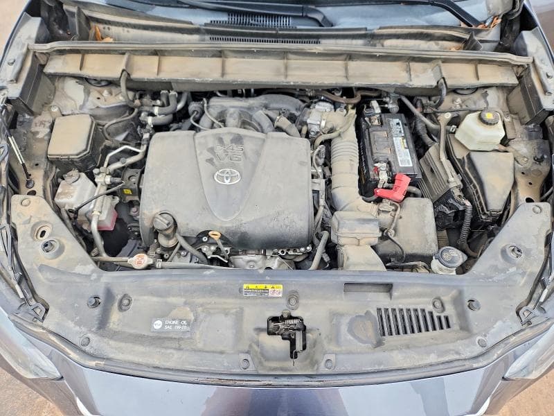 2021 TOYOTA HIGHLANDER XLE 12