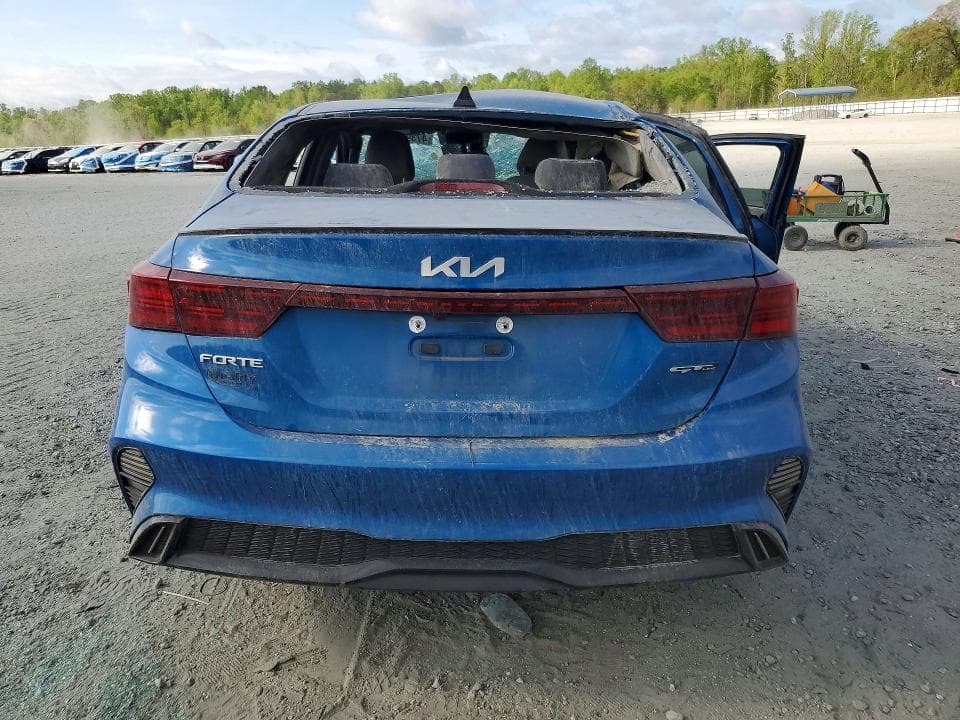 2023 KIA FORTE GT-LINE 6