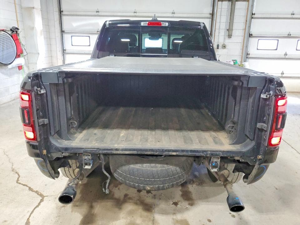 2022 RAM 1500 LARAMIE 6