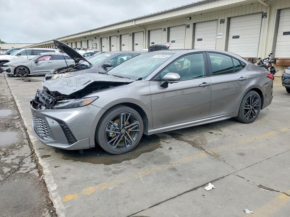 2025 TOYOTA CAMRY