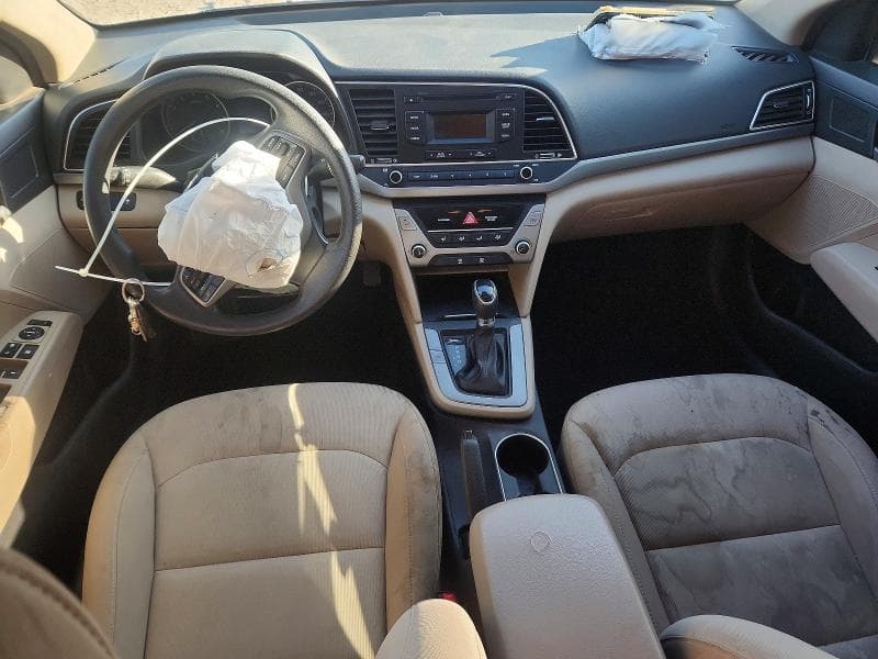 2017 HYUNDAI ELANTRA SE 8